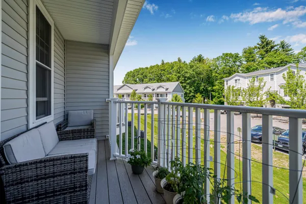 $400,000 | 35 Callaway Drive, Unit 6, Concord, NH 03301