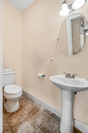 $400,000 | 35 Callaway Drive, Unit 6, Concord, NH 03301