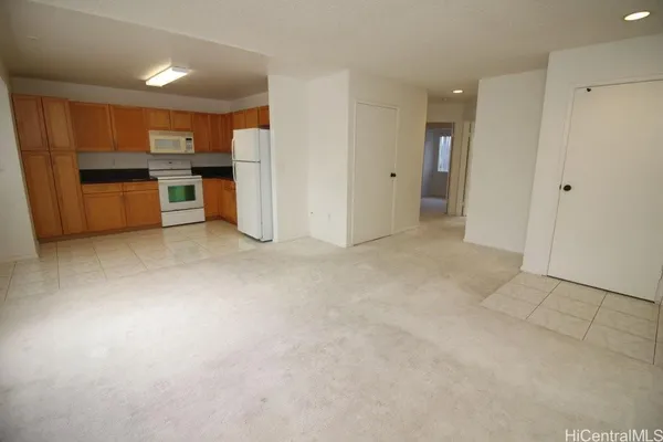 $2,400 | 95-1045 ʻĀinamakua Drive, Unit 24, Mililani, HI 96789