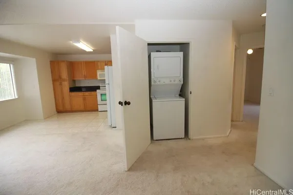 $2,400 | 95-1045 ʻĀinamakua Drive, Unit 24, Mililani, HI 96789
