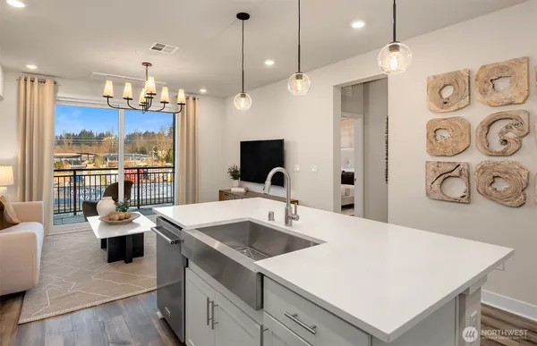 $424,990 | 6901 Northeast 184th Lane, Unit 110, Kenmore, WA 98028