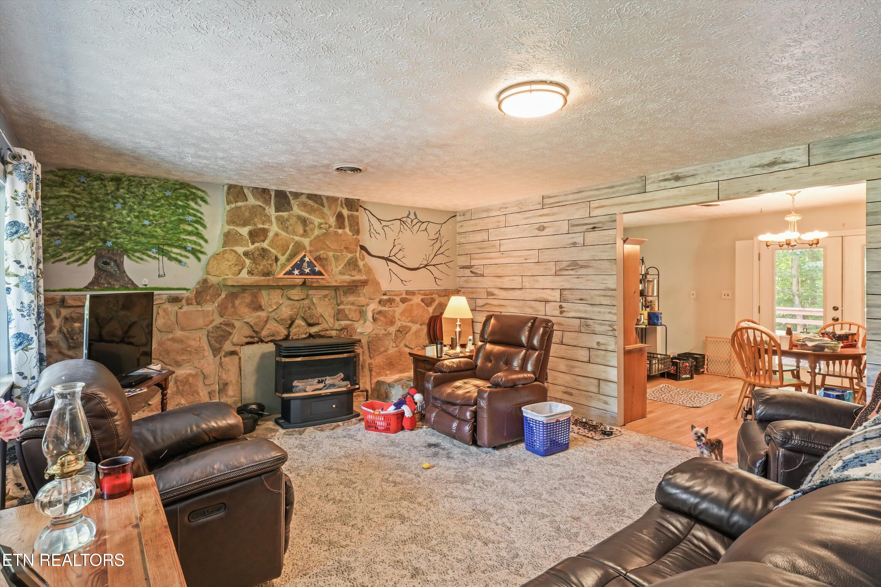 748 Christenson Road Deer Lodge, TN 37726 - Photo 10 of 42 08-748 Christenson Rd 33