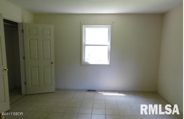 485 Mt Zion Road Boles, IL 62909 - Photo 6 of 15