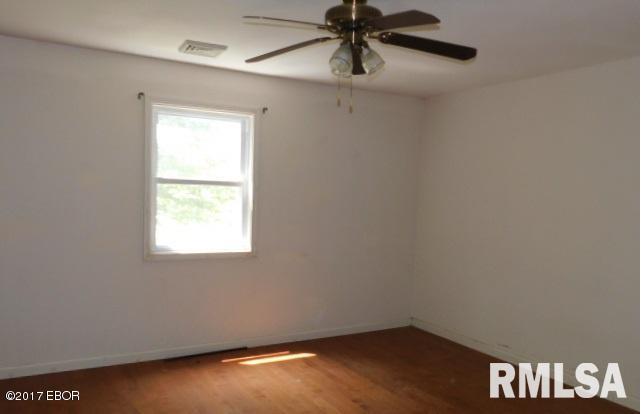 485 Mt Zion Road Boles, IL 62909 - Photo 9 of 15