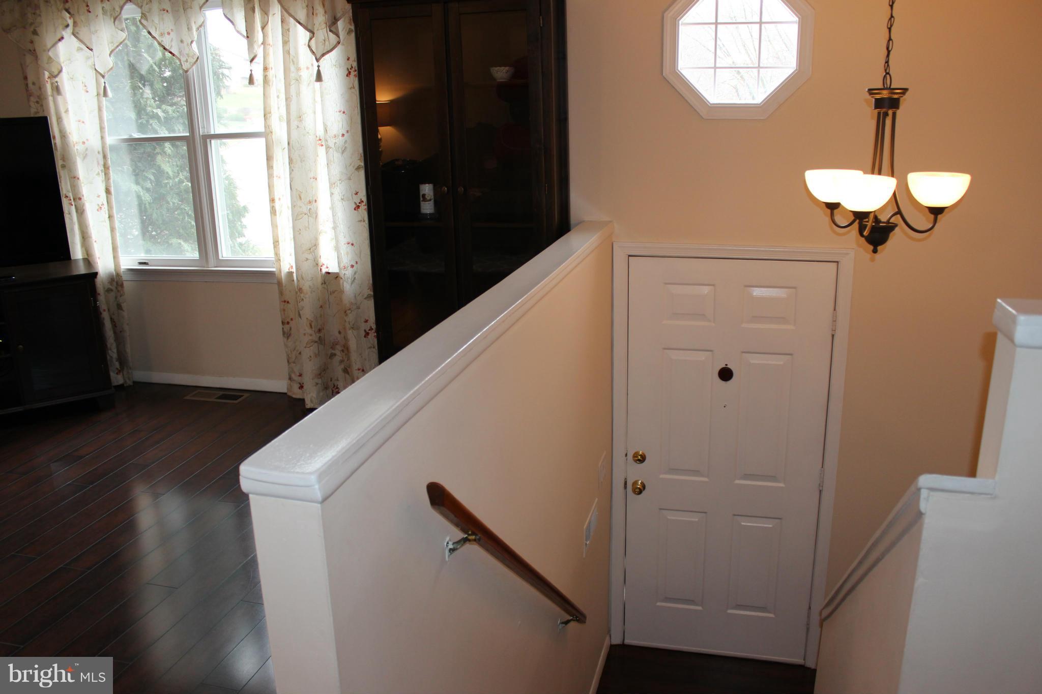 9019 Throgmorton Road Baltimore, MD 21234 - Photo 3 of 30 Interior (General)