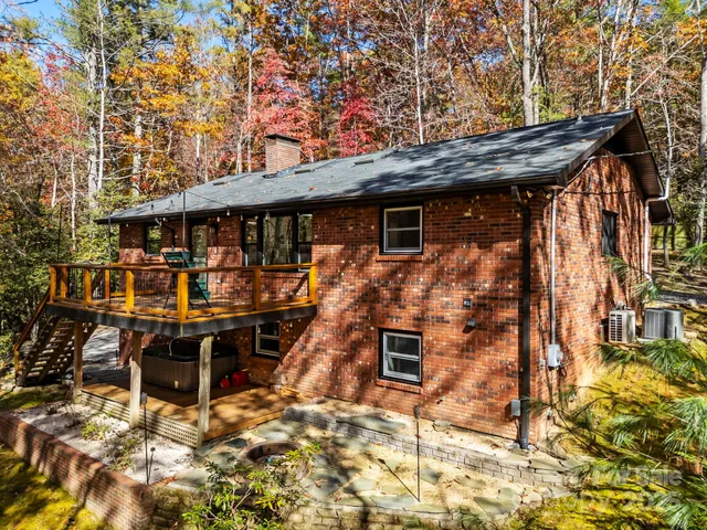 $585,000 | 2149 Williamson Creek Road, Pisgah Forest, NC 28768