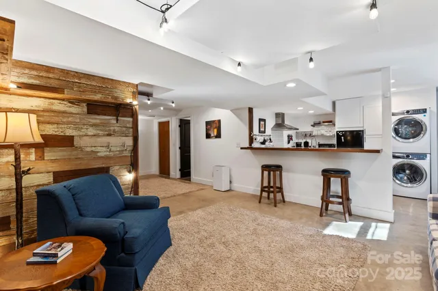 $585,000 | 2149 Williamson Creek Road, Pisgah Forest, NC 28768