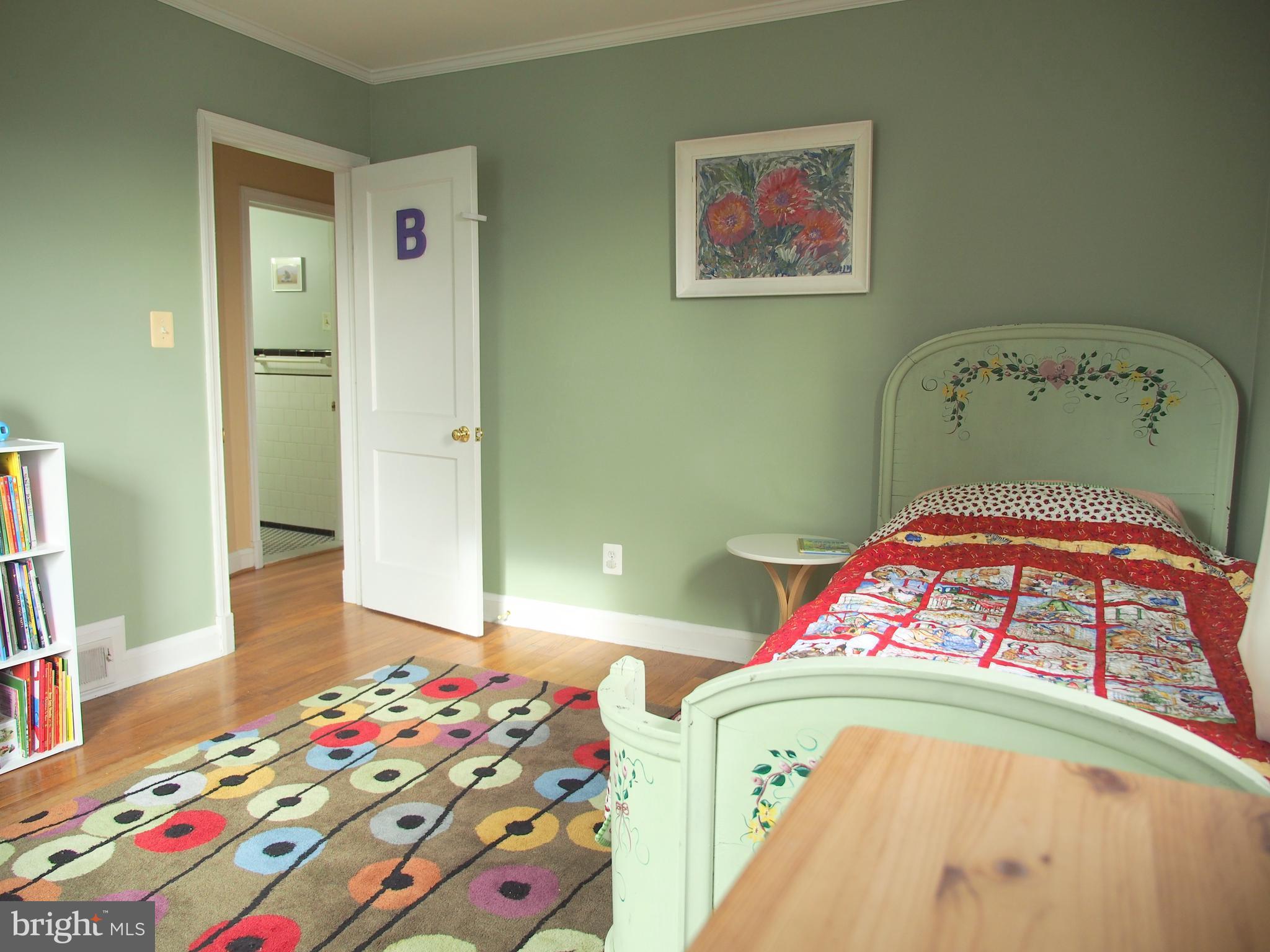 5560 Oakland Road Baltimore, MD 21227 - Photo 12 of 30 Bedroom