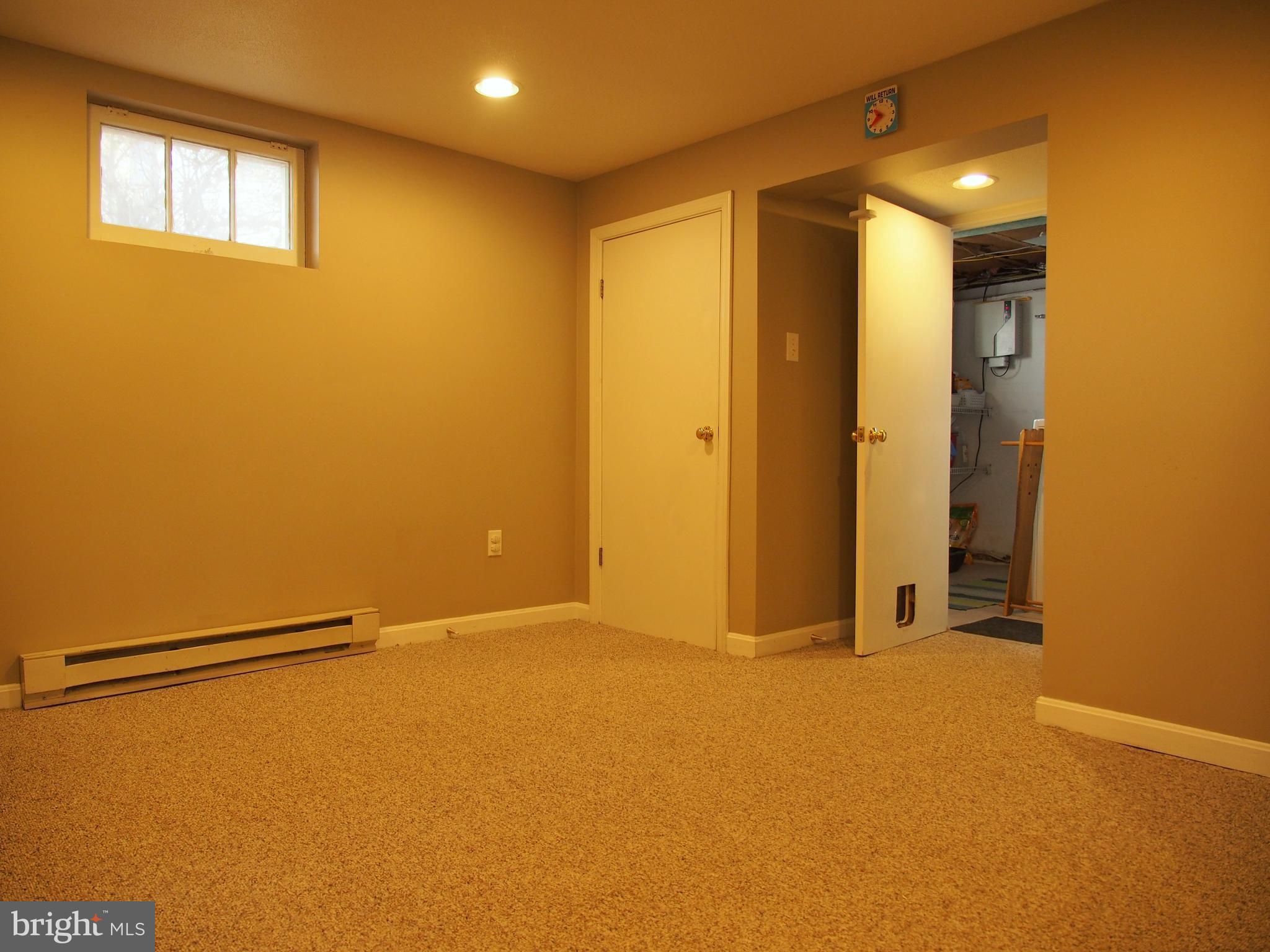 5560 Oakland Road Baltimore, MD 21227 - Photo 22 of 30 Interior (General)