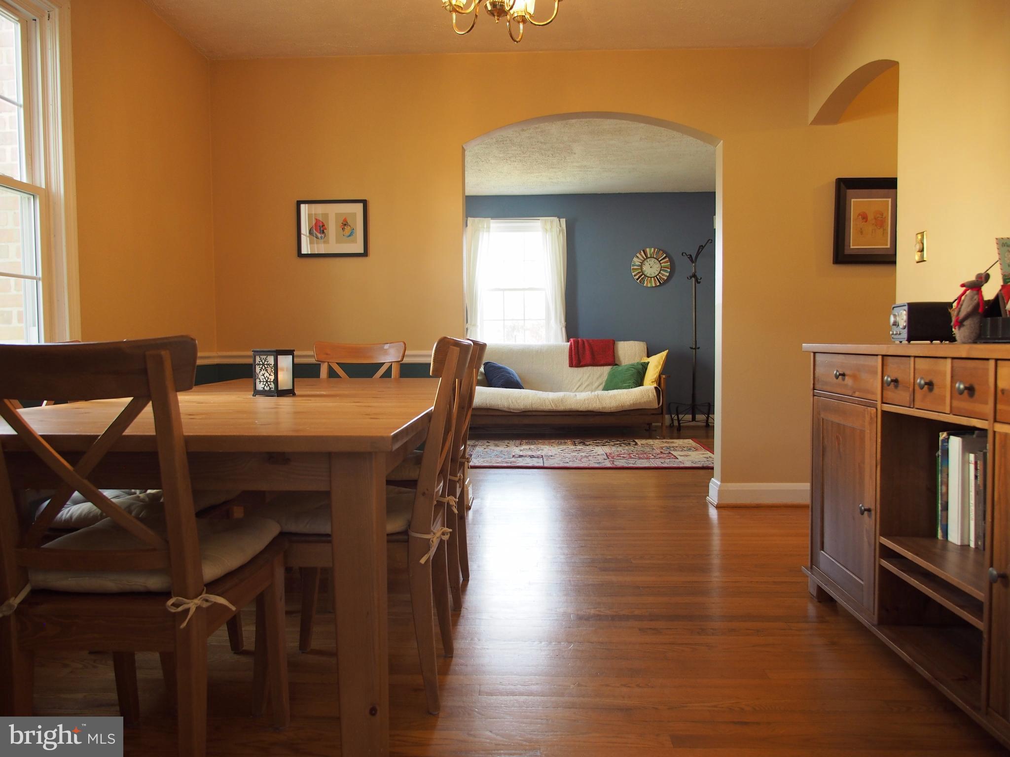 5560 Oakland Road Baltimore, MD 21227 - Photo 7 of 30 Dining Room