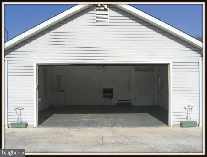 911 Edgewood Road Edgewood, MD 21040 - Photo 9 of 28 Garage Open