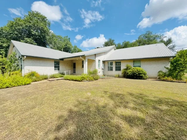 $425,000 | 608 Mogonye Lane, Elgin, TX 78621