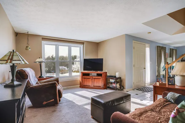 $559,900 | 1 Logan Court, Hudson, NH 03051