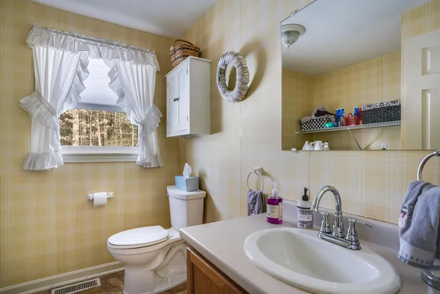 $559,900 | 1 Logan Court, Hudson, NH 03051