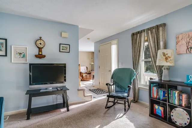 $559,900 | 1 Logan Court, Hudson, NH 03051