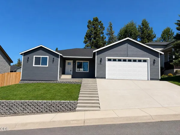 $439,900 | 5155 Lyptus Lane, Klamath Falls, OR 97601