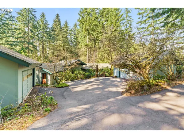 $650,000 | 88152 Keola Lane, Springfield, OR 97478