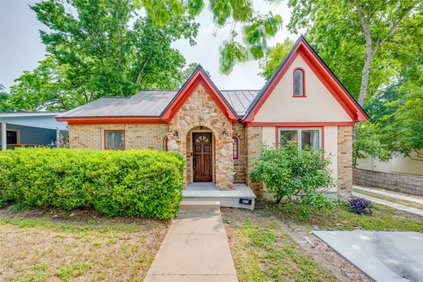 $3,200 | 1623 Palma Plaza, Unit A, Austin, TX 78703