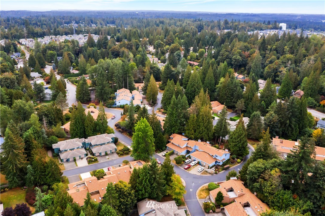 25419 213th Place Southeast, Unit 60 Maple Valley, WA 98038 - Photo 23 of 27 an aerial view of multiple house