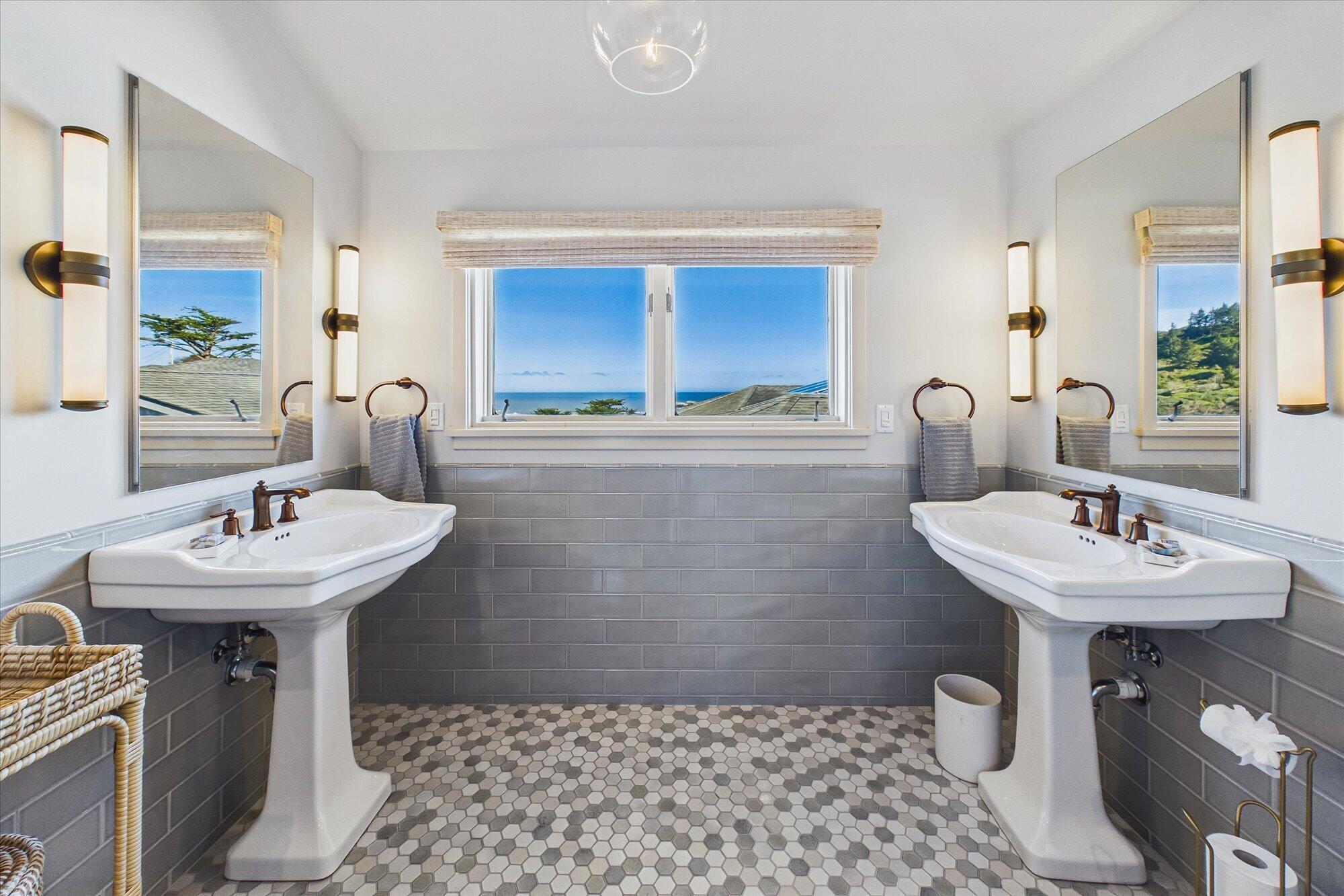 730 Edwards Street Trinidad, CA 95570 - Photo 44 of 73 Full Bathroom attached to Master Bedroom