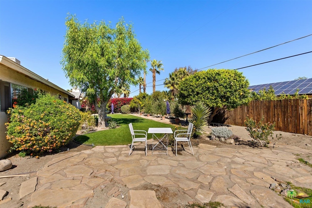 2802 North Chuperosa Road Palm Springs, CA 92262 - Photo 20 of 25 a view of backyard with sitting area