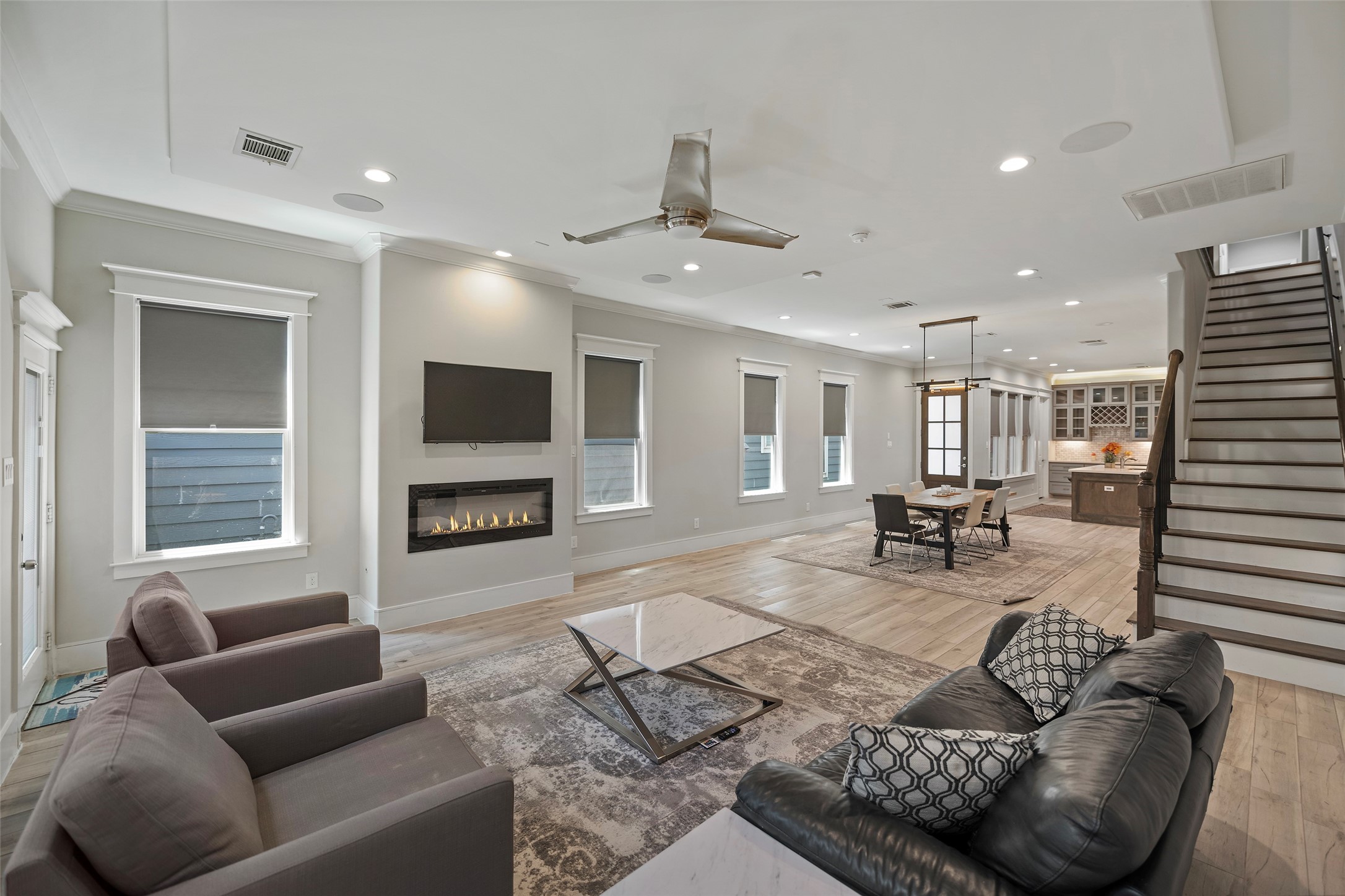 6533 Castlebay Drive Houston, TX 77092 - Photo 18 of 50 a living room with furniture and a flat screen tv
