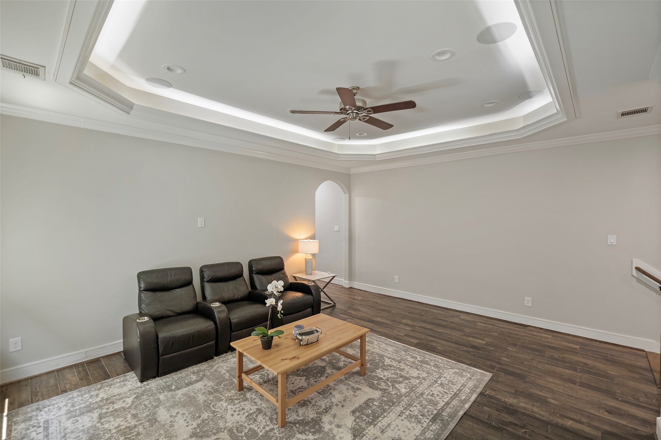 6533 Castlebay Drive Houston, TX 77092 - Photo 20 of 50 a living room with furniture and a rug