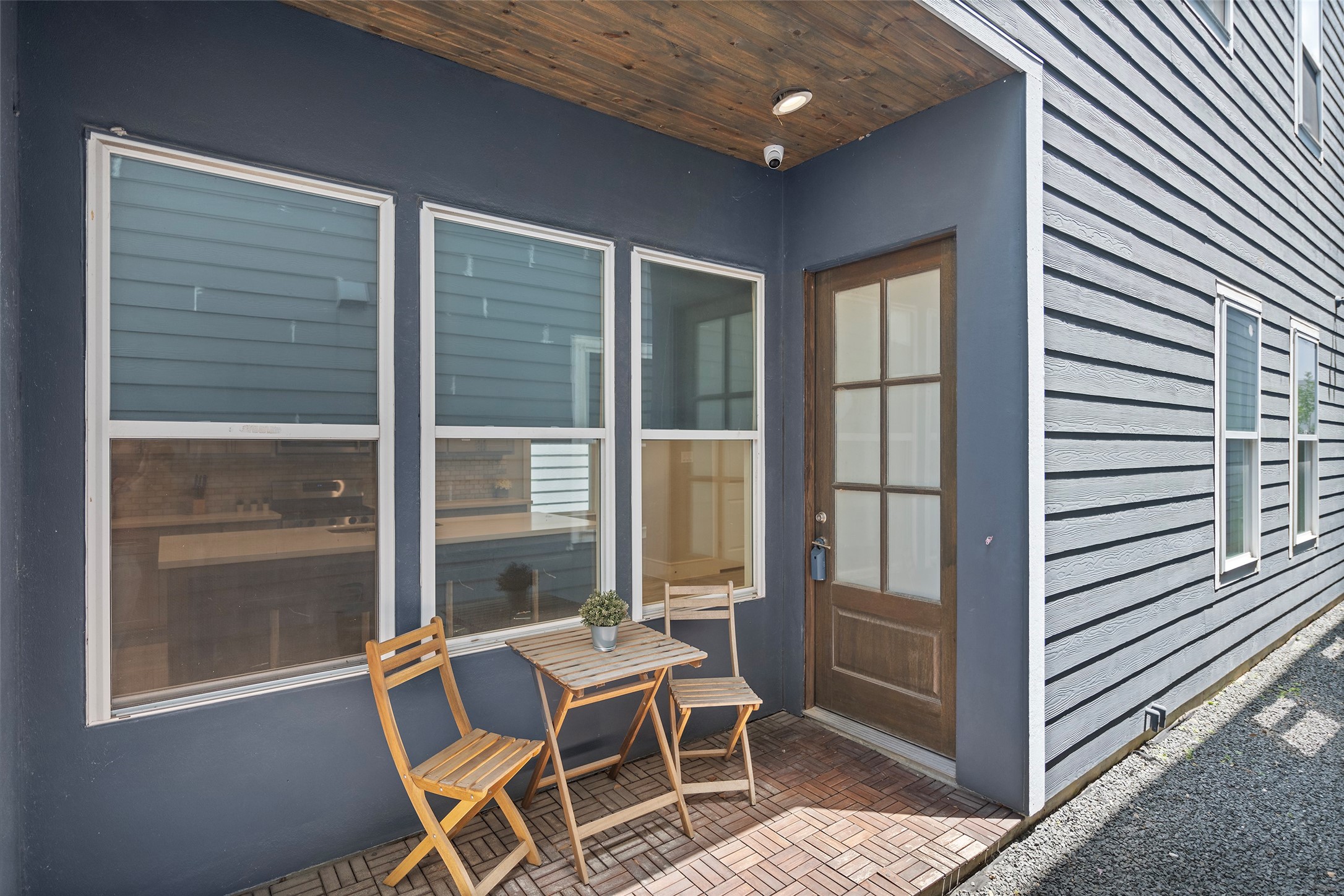 6533 Castlebay Drive Houston, TX 77092 - Photo 3 of 50 a view of a room that has a table and chairs