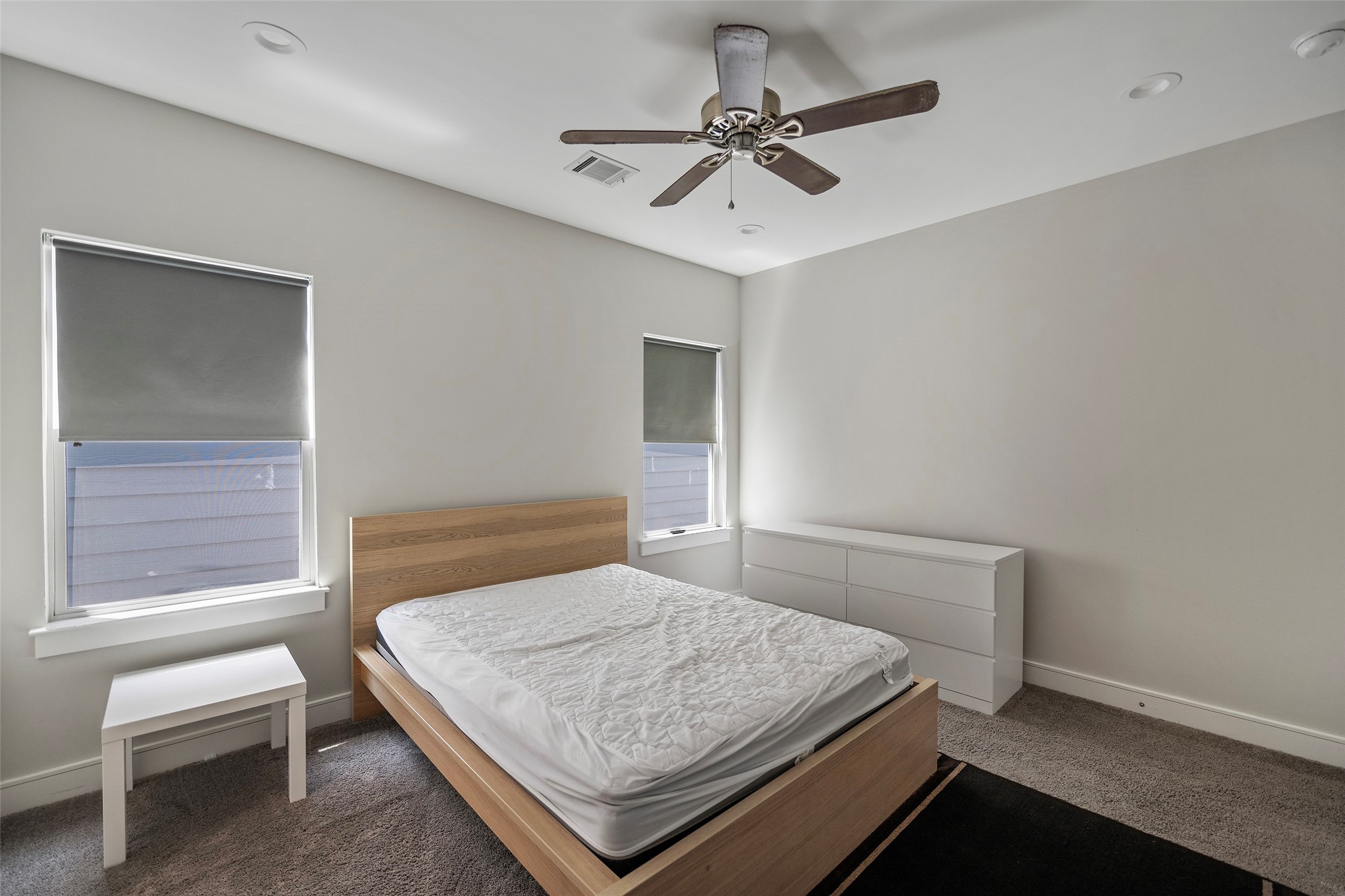 6533 Castlebay Drive Houston, TX 77092 - Photo 33 of 50 a bedroom with a bed and a window