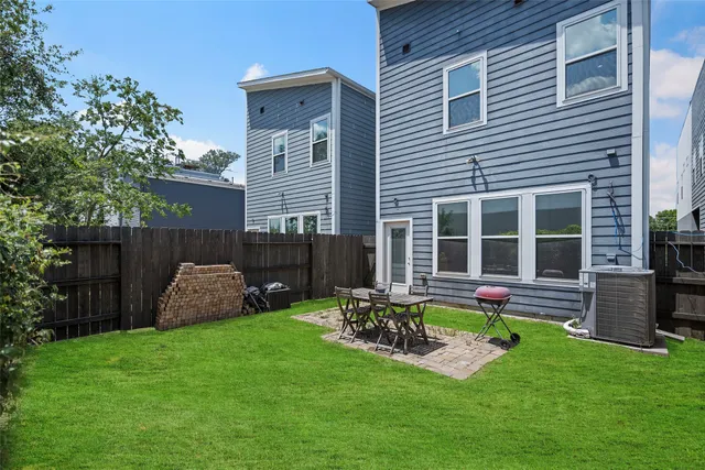 $2,850 | 6533 Castlebay Drive, Houston, TX 77092