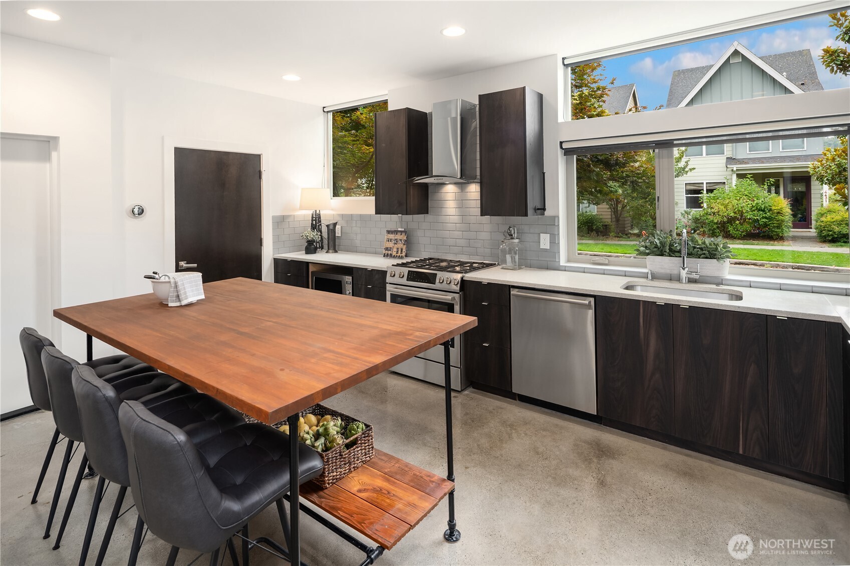 4430 Renton Avenue South Seattle, WA 98108 - Photo 16 of 37