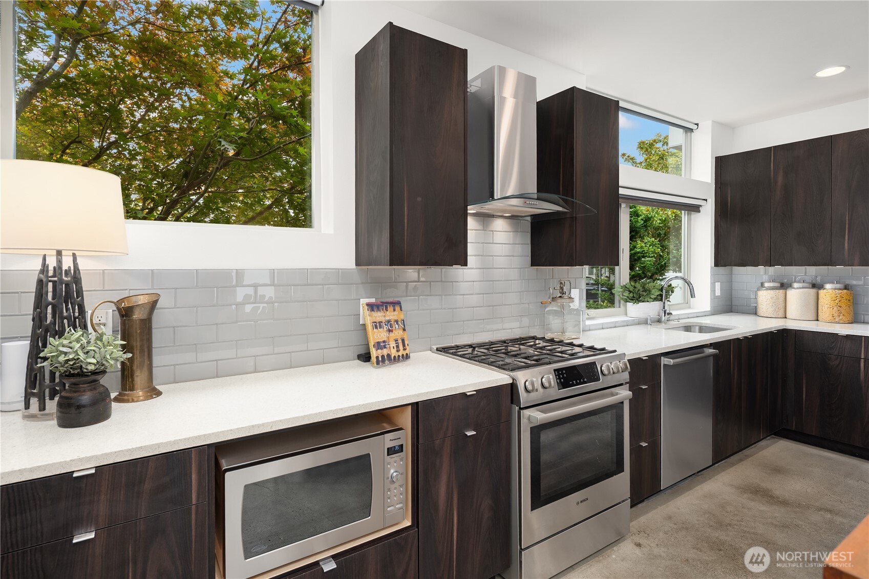 4430 Renton Avenue South Seattle, WA 98108 - Photo 17 of 37