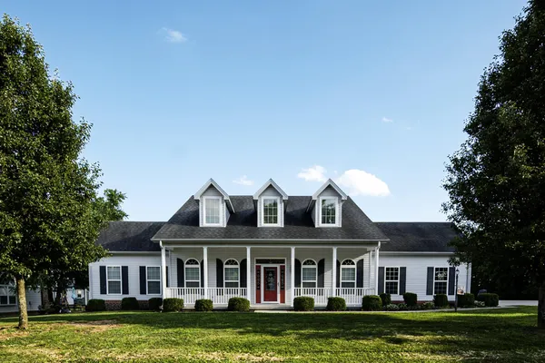 $490,000 | 920 Juniper Drive, Maysville, KY 41056
