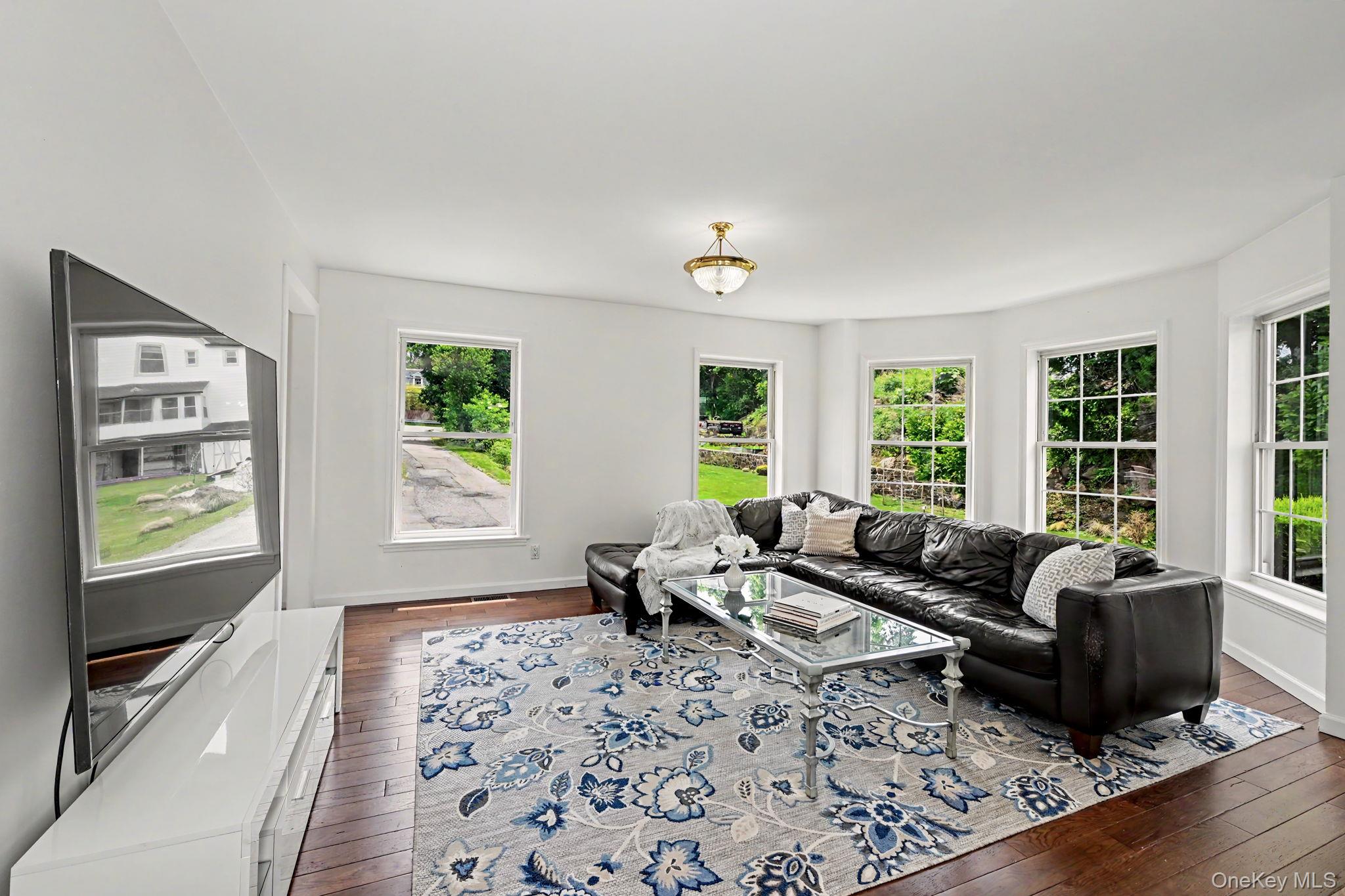 243 Kings Ferry Road Montrose, NY 10548 - Photo 3 of 35