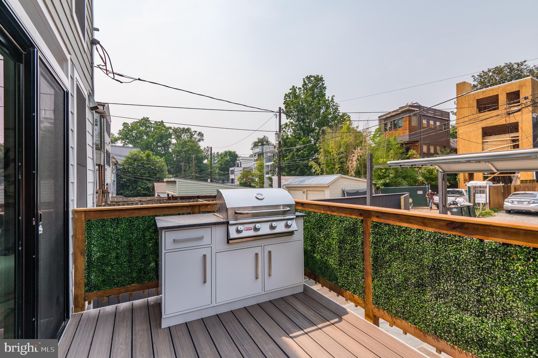 3705 Reservoir Road Northwest Washington, DC 20007 - Photo 11 of 26