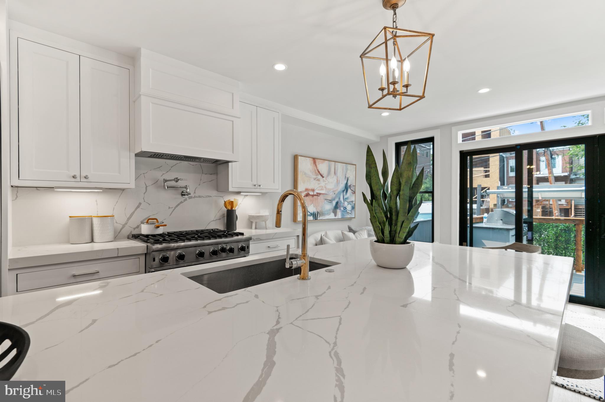 3705 Reservoir Road Northwest Washington, DC 20007 - Photo 7 of 26