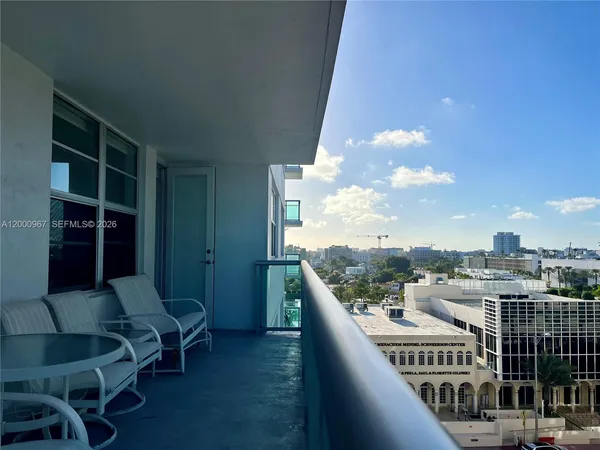 $5,500 | 9511 Collins Avenue, Unit 811, Surfside, FL 33154