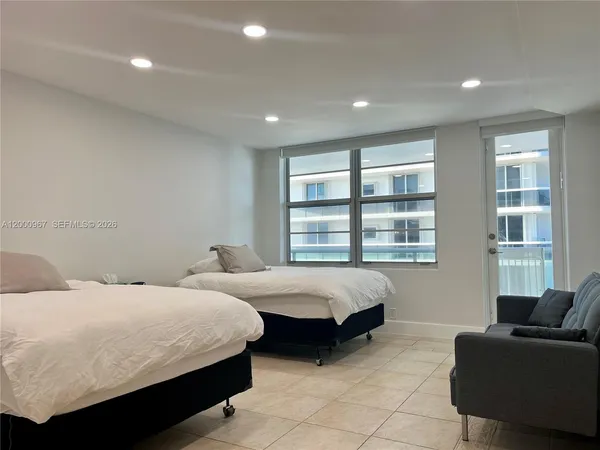 $5,500 | 9511 Collins Avenue, Unit 811, Surfside, FL 33154