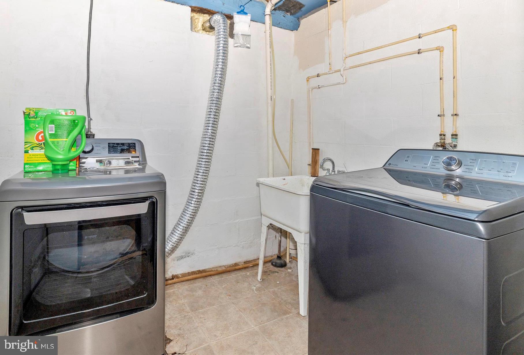 13609 Blairs Valley Road Clear Spring, MD 21722 - Photo 32 of 45 Laundry Room