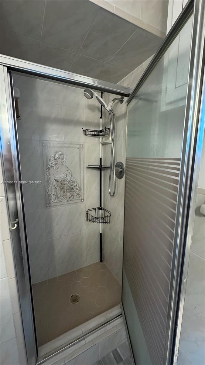 12331 Southwest 185th Street Miami, FL 33177 - Photo 9 of 13