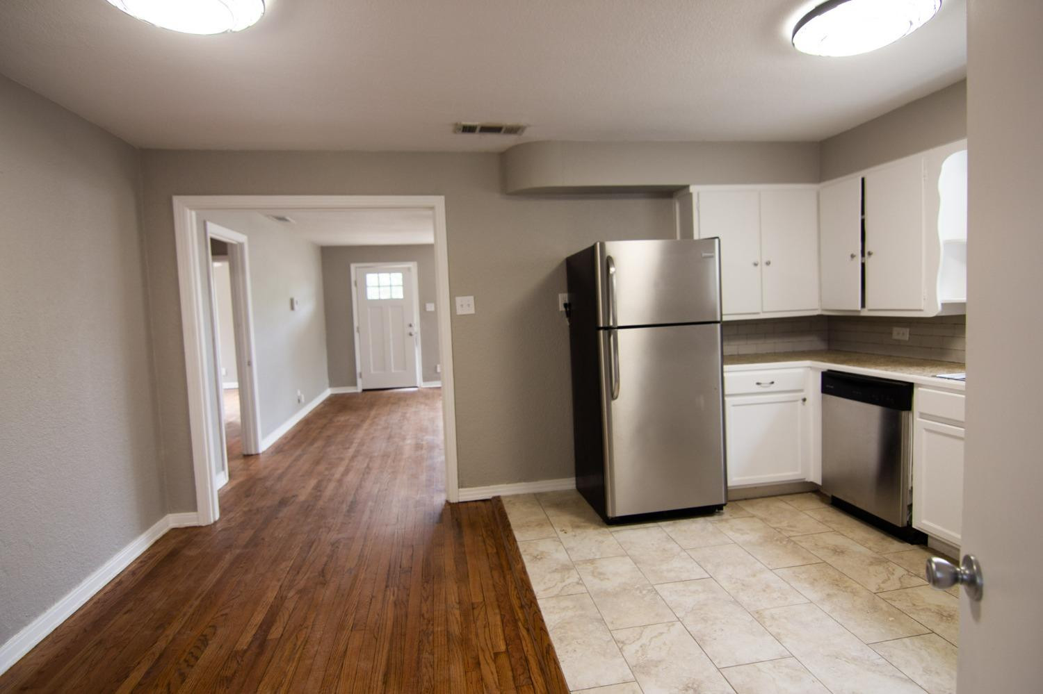 3320 27th Street Lubbock, TX 79410 - Photo 8 of 14 Photo 8