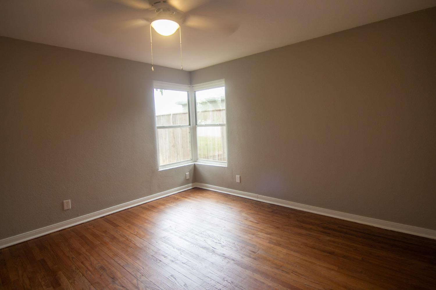 3320 27th Street Lubbock, TX 79410 - Photo 10 of 14 Photo 10