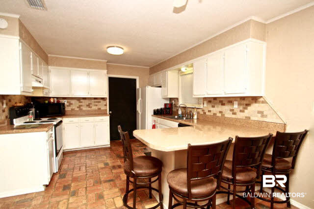 5503 Park Street Satsuma, AL 36572 - Photo 5 of 23 Kitchen