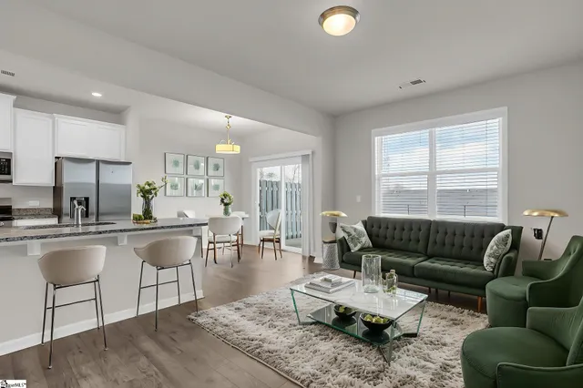 $229,000 | 32 Apricot Lane, Duncan, SC 29334