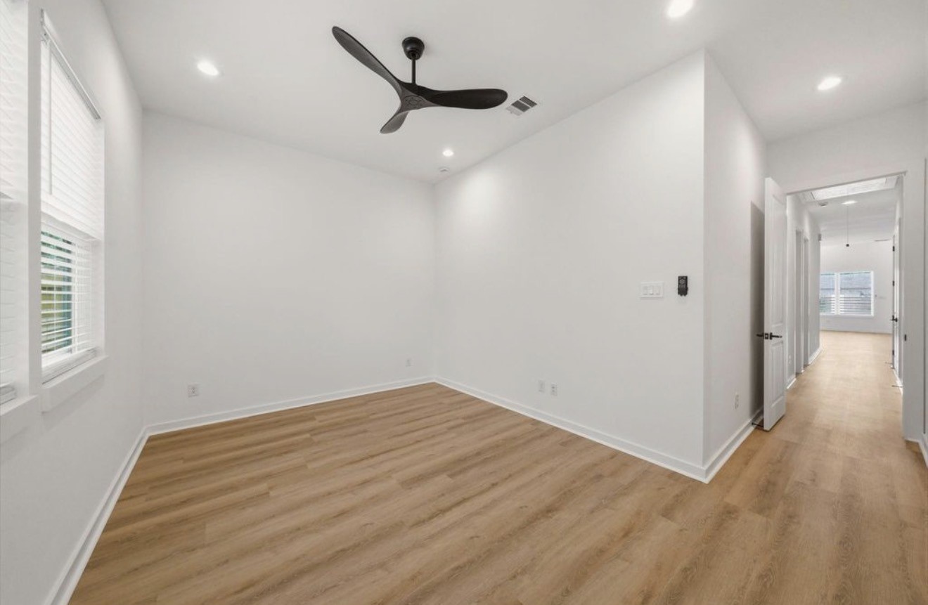 8203 Calhoun Road, Unit A Houston, TX 77033 - Photo 26 of 33 Gallery Image 26