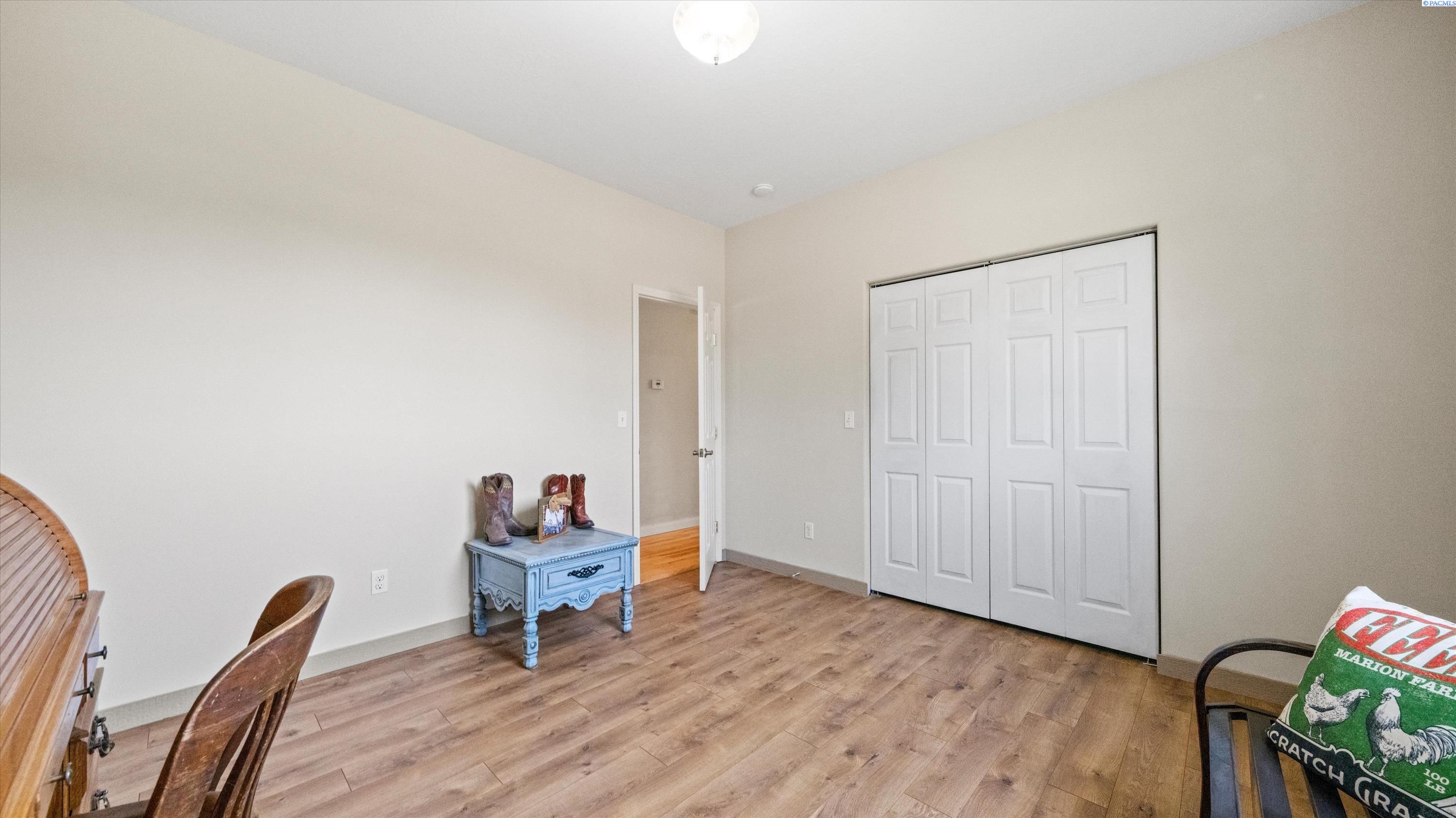 173403 West Byron Road Prosser, WA 99350 - Photo 20 of 42 Gallery Image 20