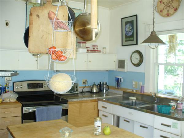 20 Triangle Street Amherst, MA 01002 - Photo 15 of 21