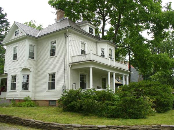 20 Triangle Street Amherst, MA 01002 - Photo 2 of 21