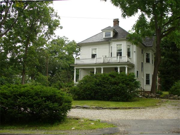 20 Triangle Street Amherst, MA 01002 - Photo 3 of 21