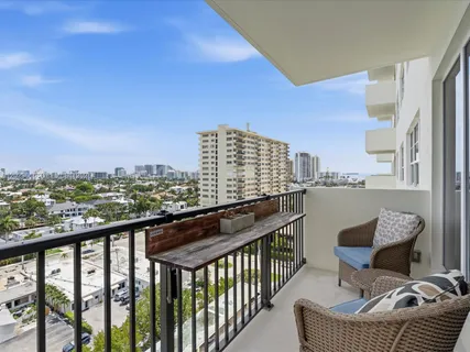 $2,600 | 340 Sunset Drive, Unit 1407, Fort Lauderdale, FL 33301